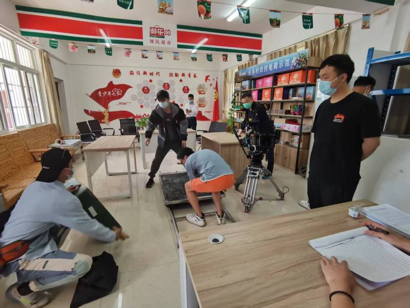 追星女孩心理学分析报告：武城县广告片拍摄公司揭秘饭圈应援式传播逻辑